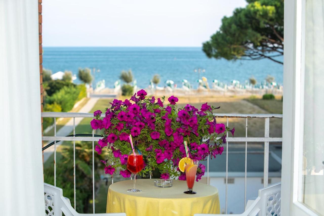 Hotel Palm Beach Lido di Jesolo Exterior photo